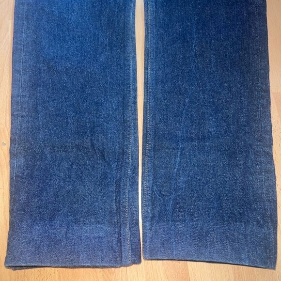 True Vintage 1980s Levi’s 501 Button Fly Dark Wash USA Blue Jeans size 33/36 - Picture 13 of 16